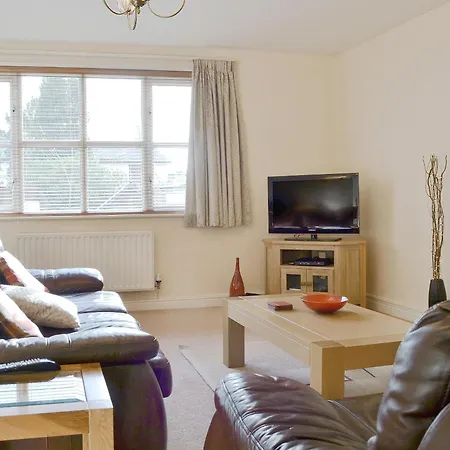 Semesterbostad School Knott Cott *